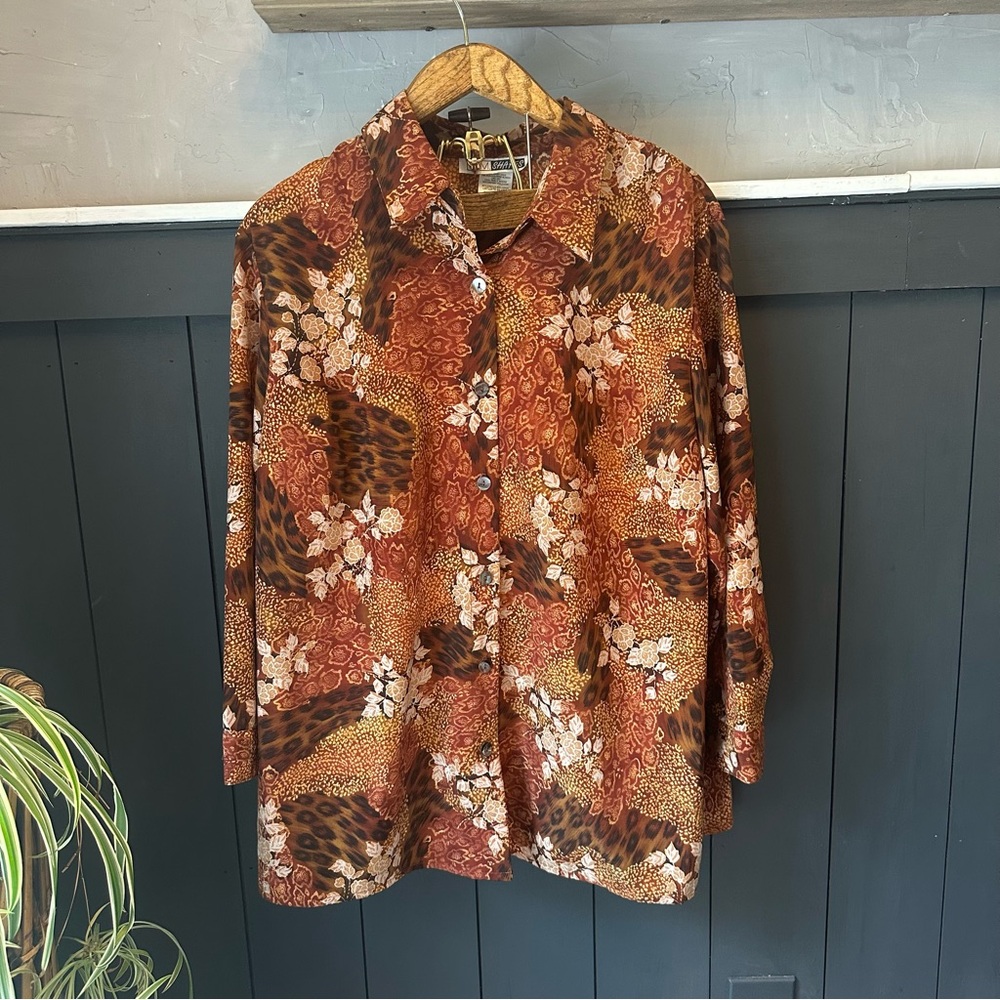 CM Shapes Plus Size‎ Women's Tan Cream Floral Patterned Button-Up Shirt size 2X